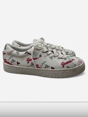 Women’s GUESS White Logo-Print Lace-Up Sneakers
